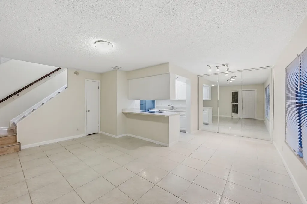 8811 NW 28th Drive Coral Springs FL 33065