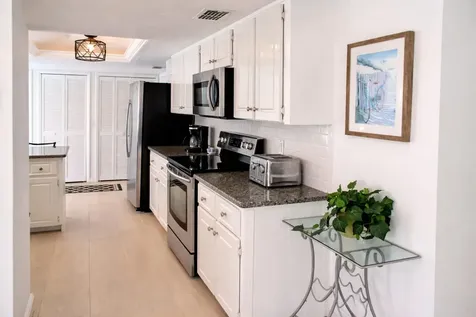 2066 5th Court SE Vero Beach FL 32962