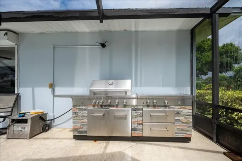2066 5th Court SE Vero Beach FL 32962