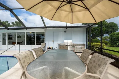 2066 5th Court SE Vero Beach FL 32962