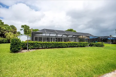 2066 5th Court SE Vero Beach FL 32962