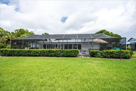 2066 5th Court SE Vero Beach FL 32962