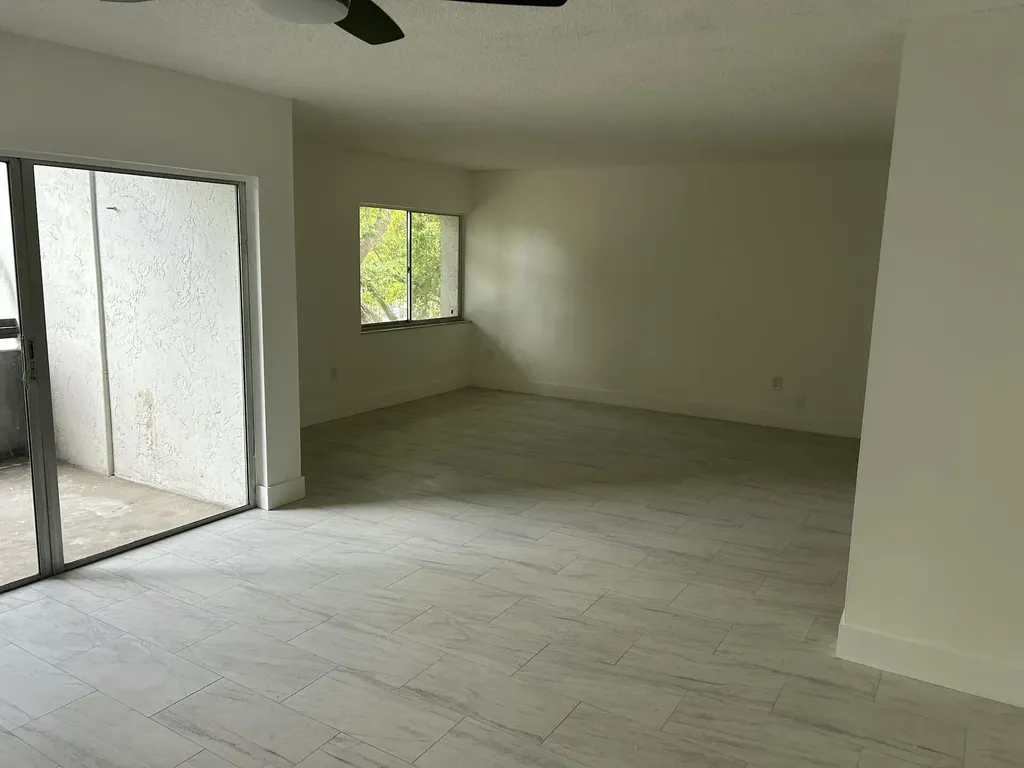 701 N Pine Island Road Plantation FL 33324