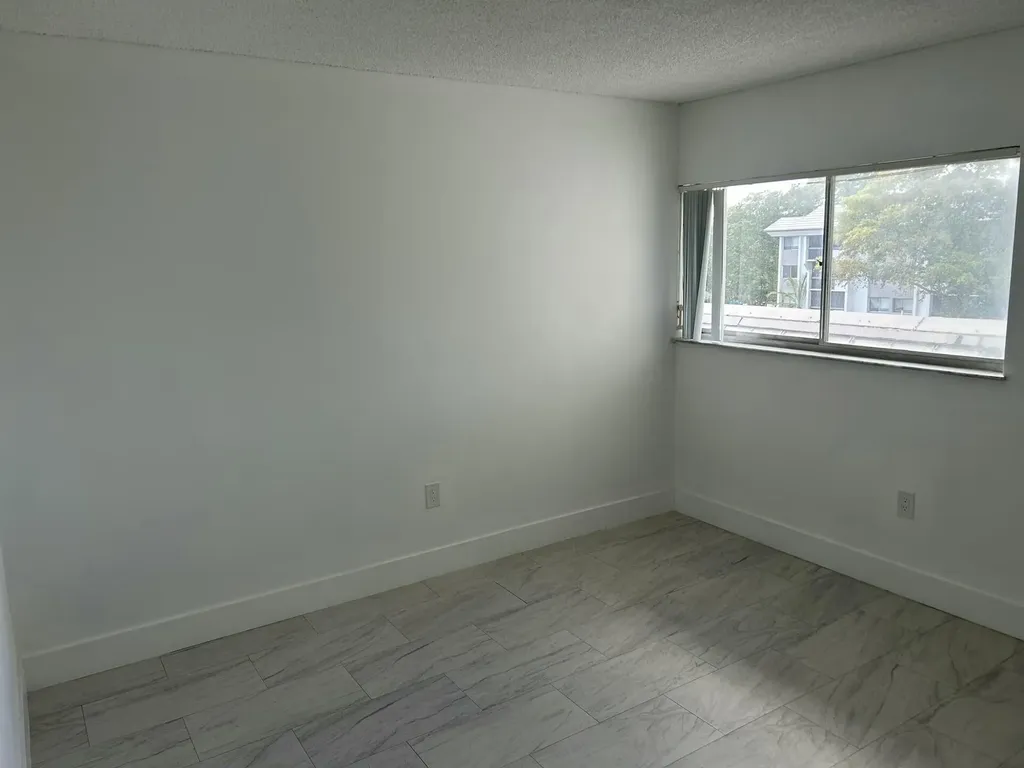 701 N Pine Island Road Plantation FL 33324