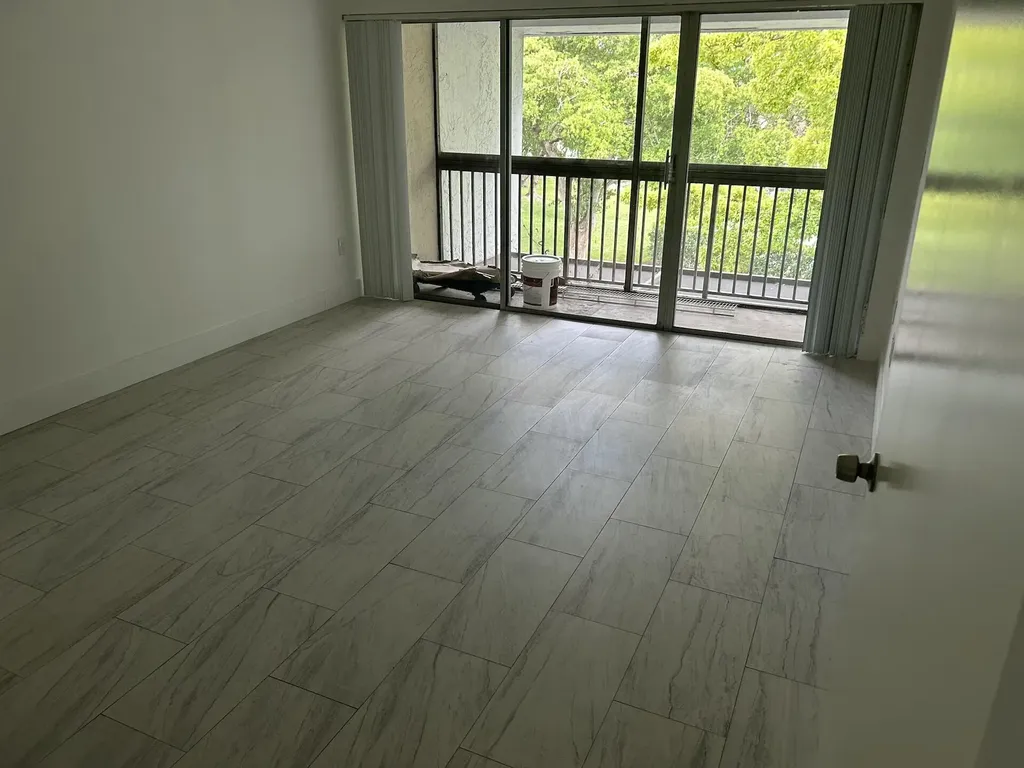 701 N Pine Island Road Plantation FL 33324