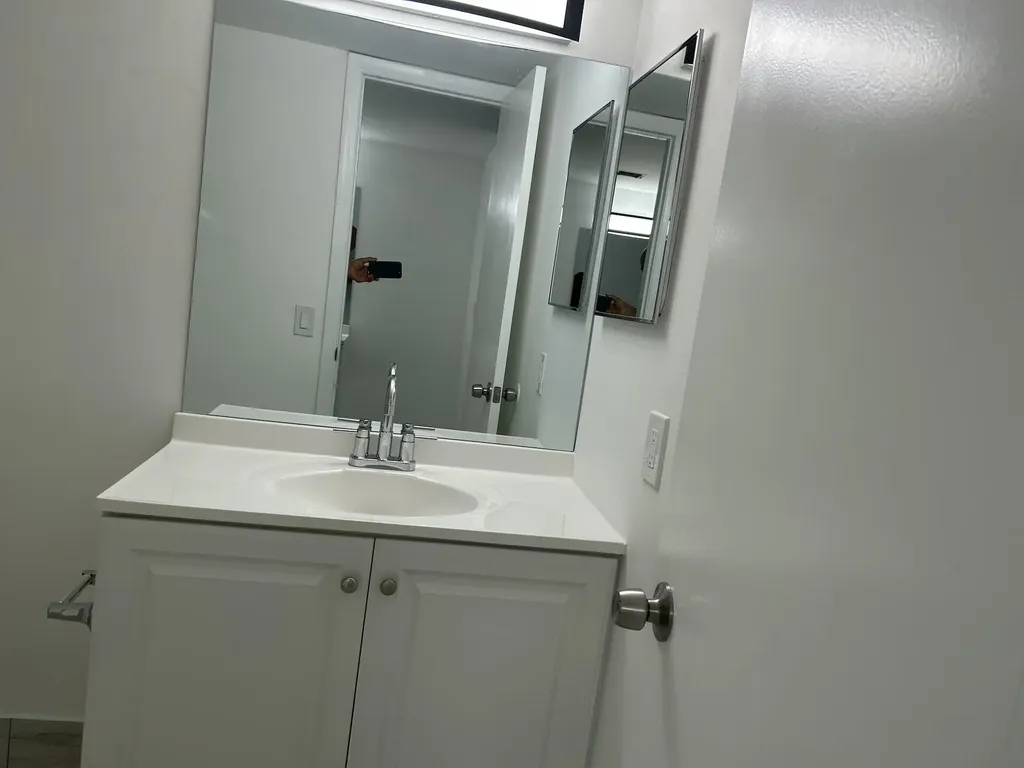 701 N Pine Island Road Plantation FL 33324