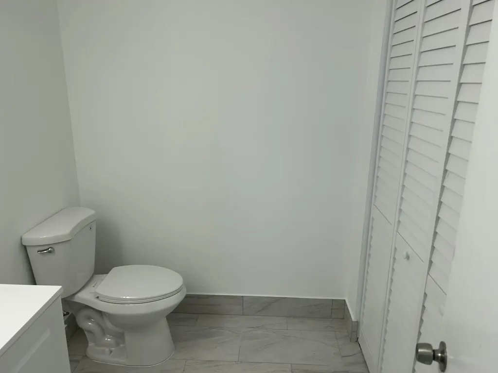 701 N Pine Island Road Plantation FL 33324