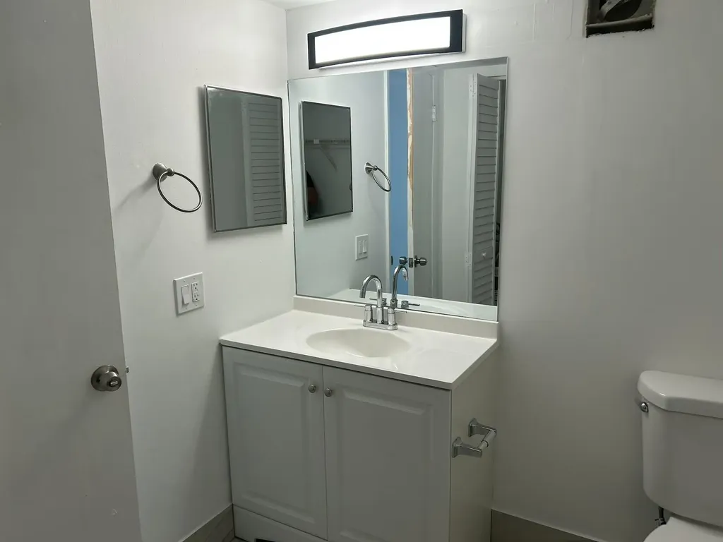 701 N Pine Island Road Plantation FL 33324
