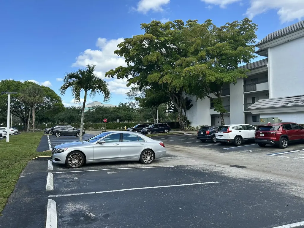 701 N Pine Island Road Plantation FL 33324