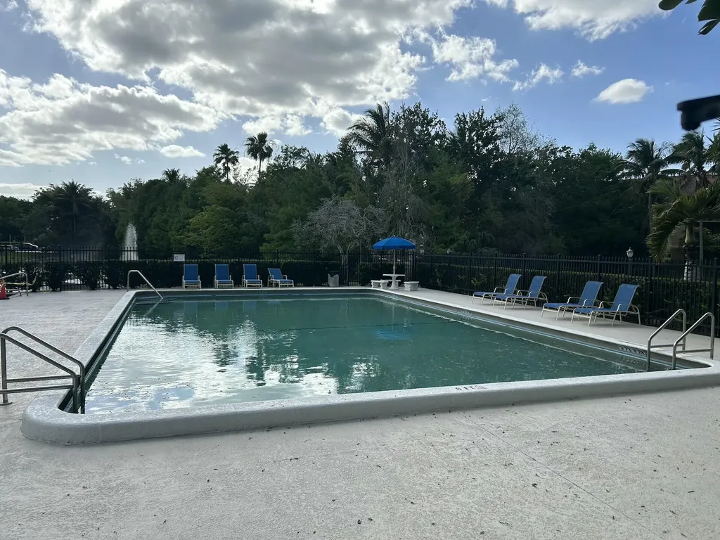 701 N Pine Island Road Plantation FL 33324