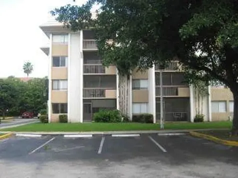 701 N Pine Island Road Plantation FL 33324