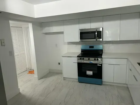 701 N Pine Island Road Plantation FL 33324