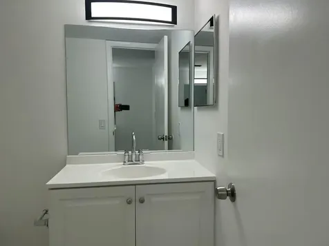 701 N Pine Island Road Plantation FL 33324