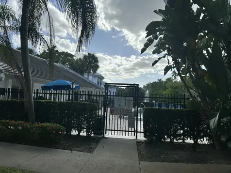 701 N Pine Island Road Plantation FL 33324