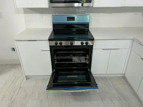 701 N Pine Island Road Plantation FL 33324