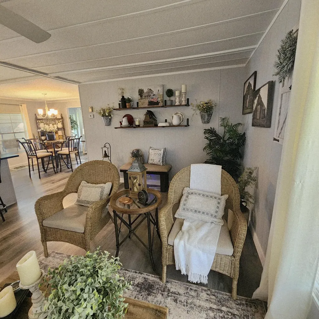 7 Guadalupe Port St Lucie FL 34952