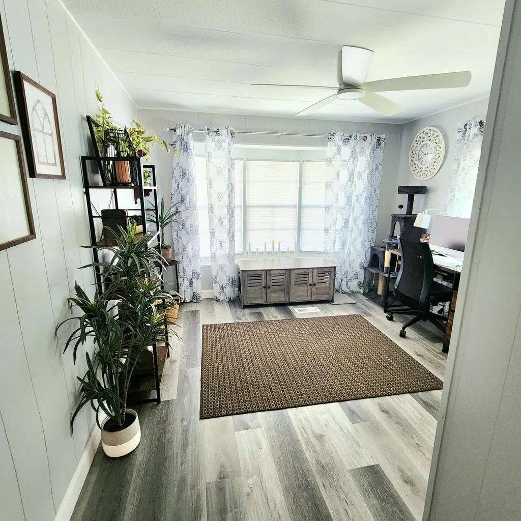 7 Guadalupe Port St Lucie FL 34952