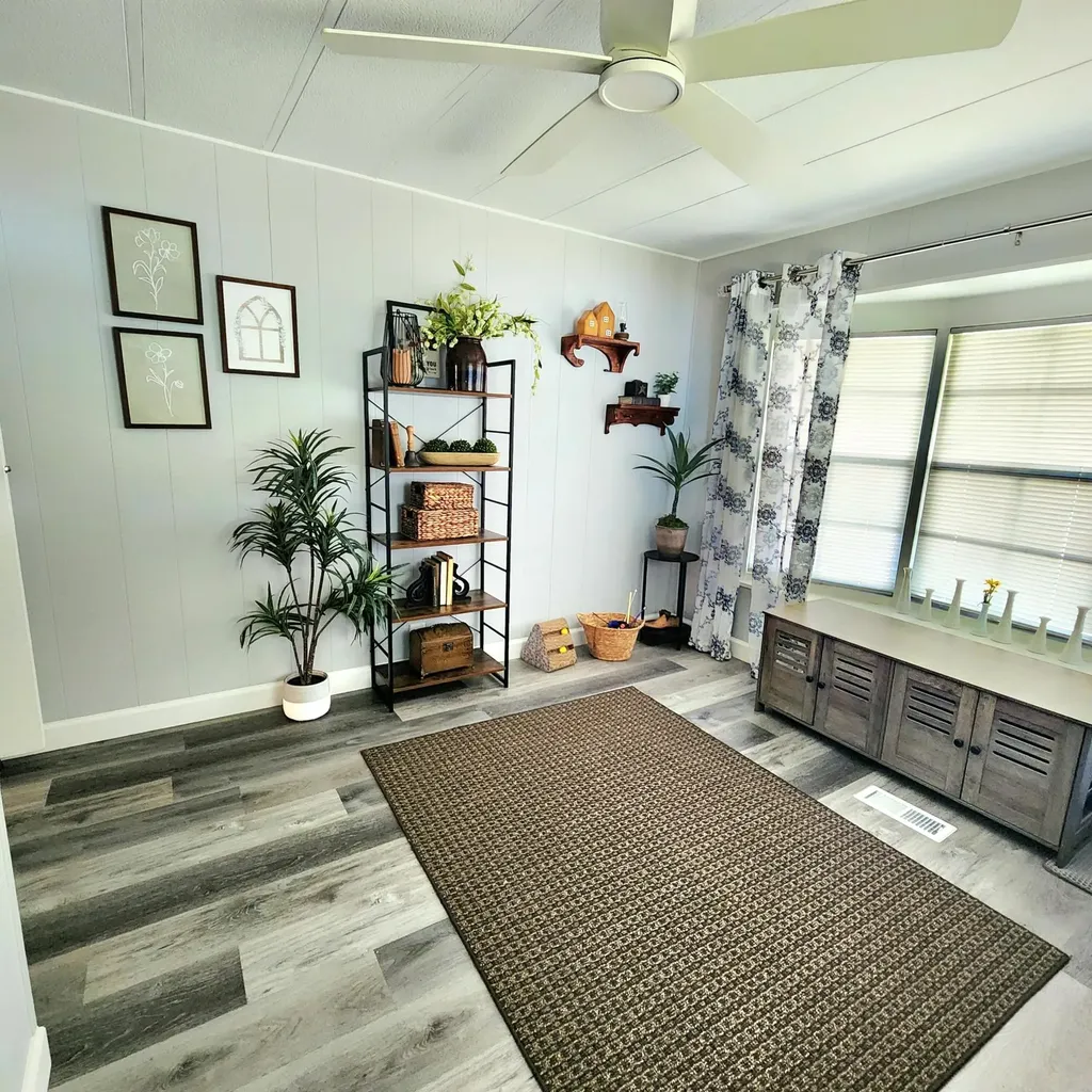 7 Guadalupe Port St Lucie FL 34952