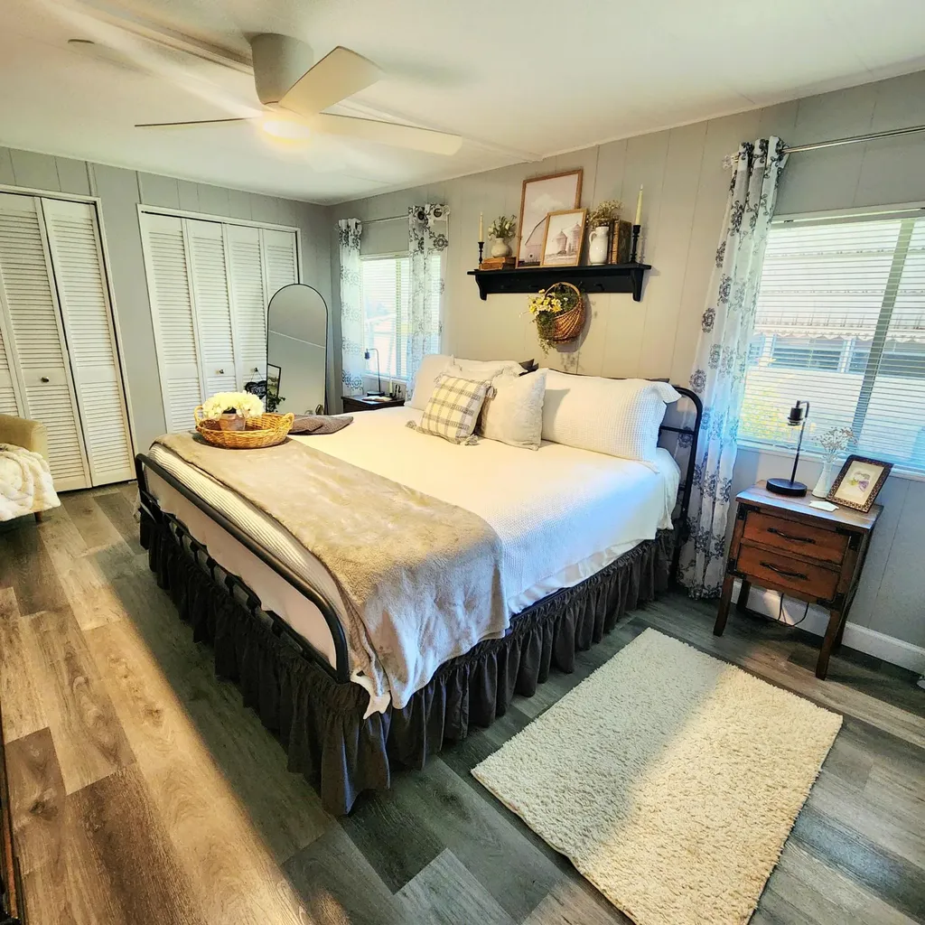 7 Guadalupe Port St Lucie FL 34952