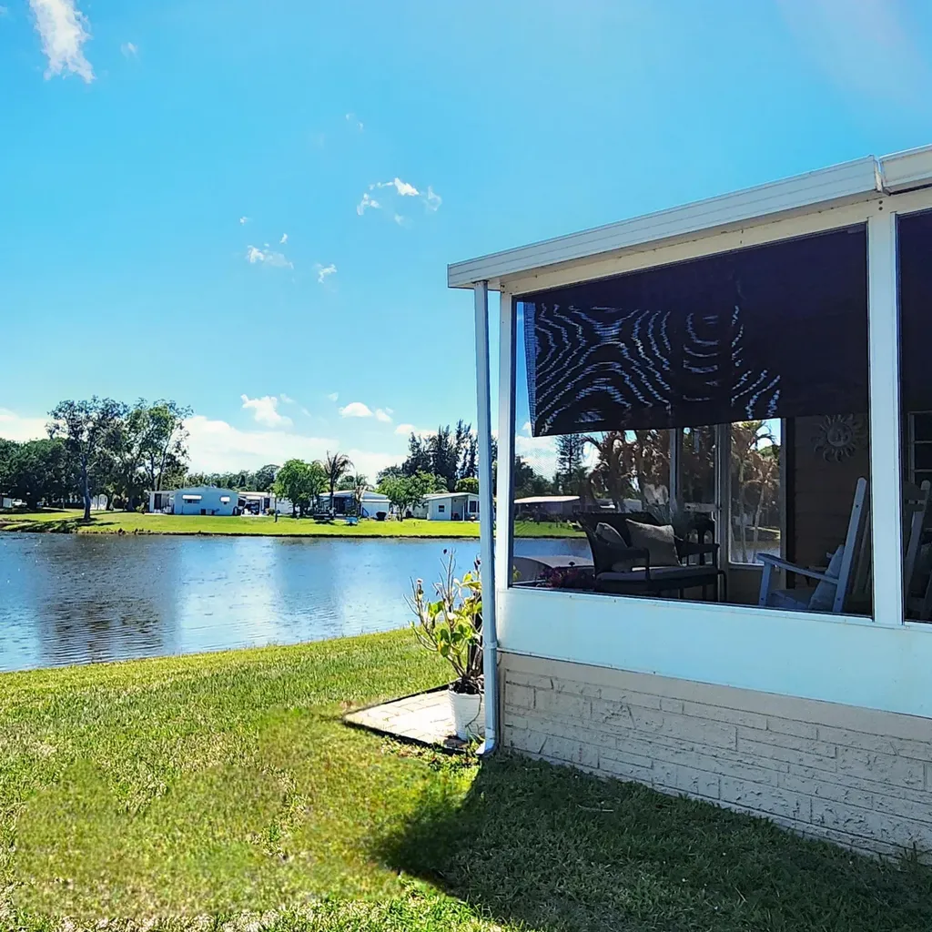 7 Guadalupe Port St Lucie FL 34952