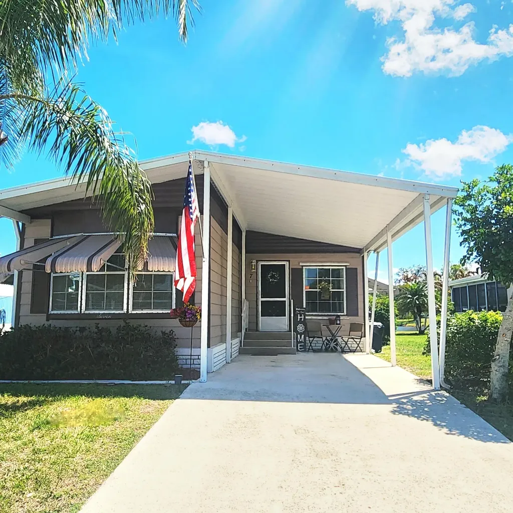 7 Guadalupe Port St Lucie FL 34952