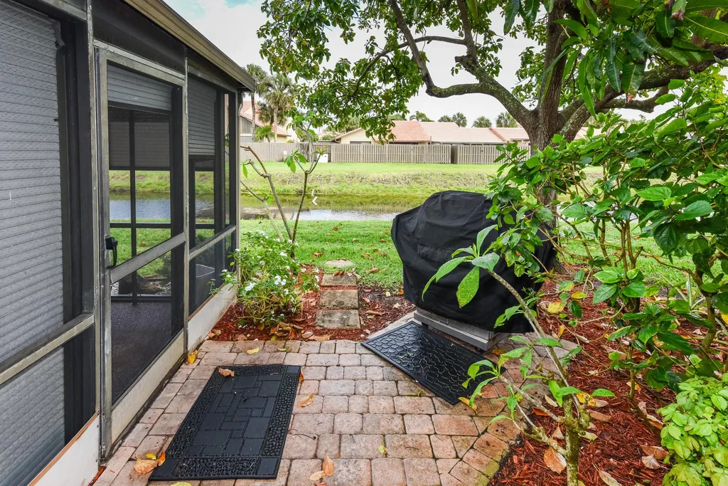5518 Ainsley Court Boynton Beach FL 33437