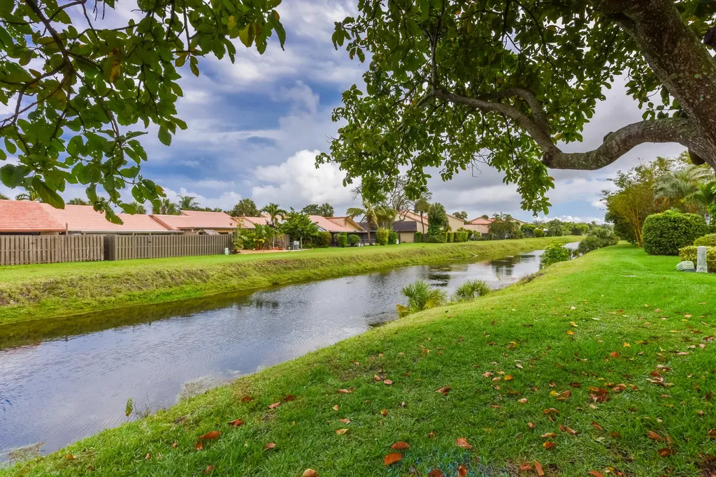 5518 Ainsley Court Boynton Beach FL 33437