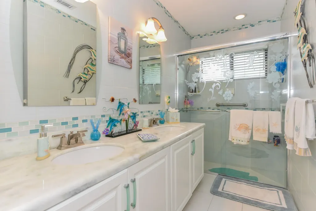 5518 Ainsley Court Boynton Beach FL 33437