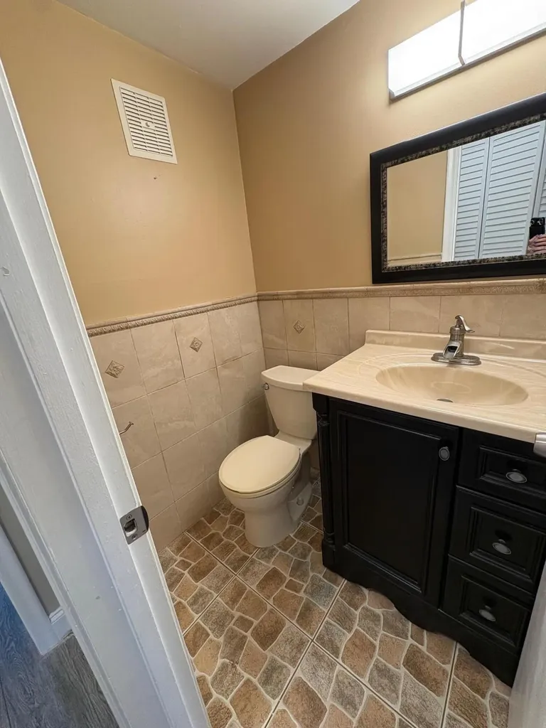 111 E Waltham West Palm Beach FL 33417