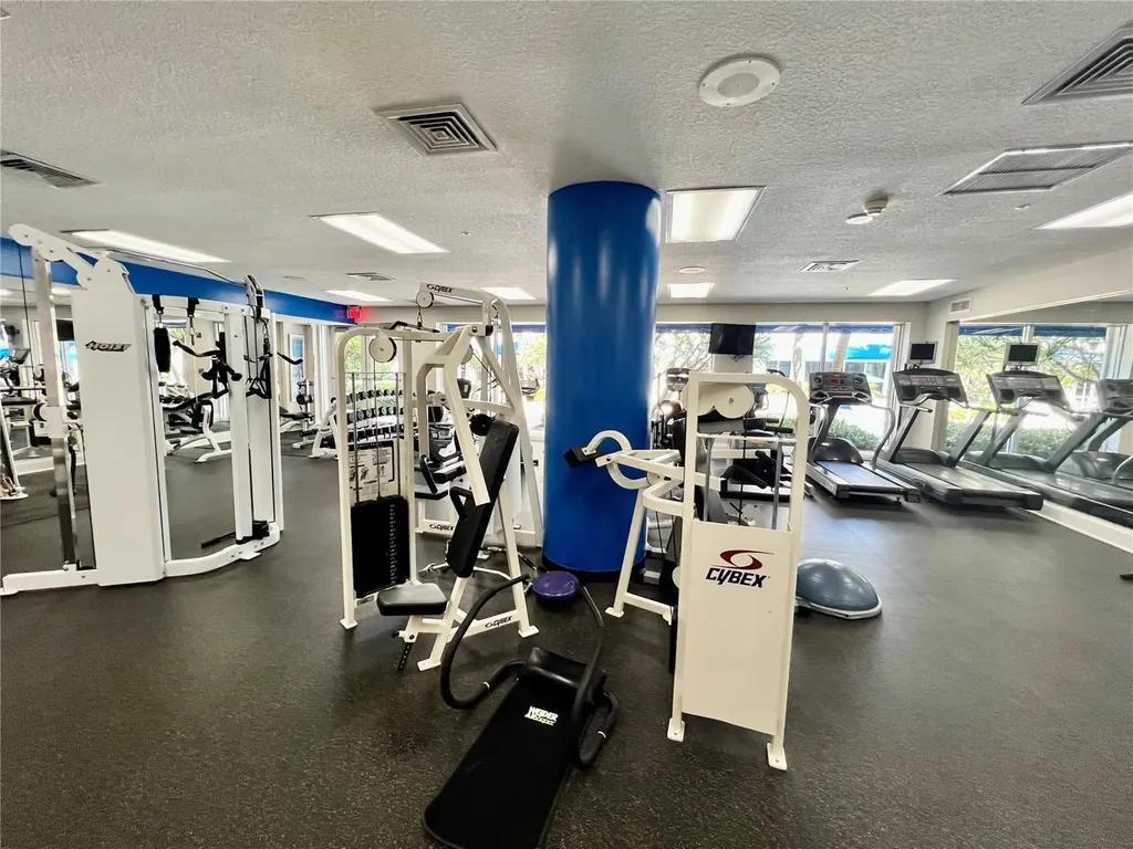 6001 N Ocean Drive Hollywood FL 33019