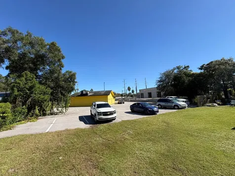 8280 S Us Highway 17 92 Fern Park FL 32730
