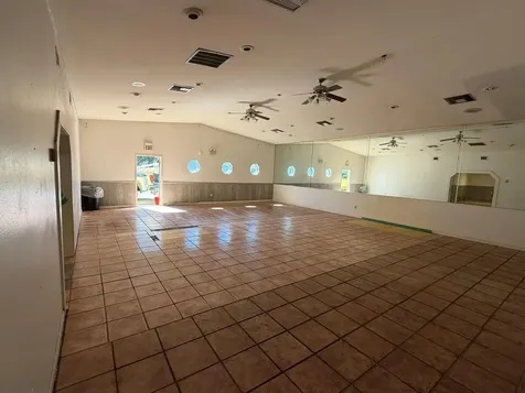 8280 S Us Highway 17 92 Fern Park FL 32730