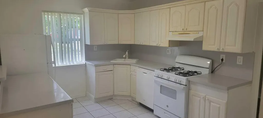 1855 Sherman Street Hollywood FL 33020