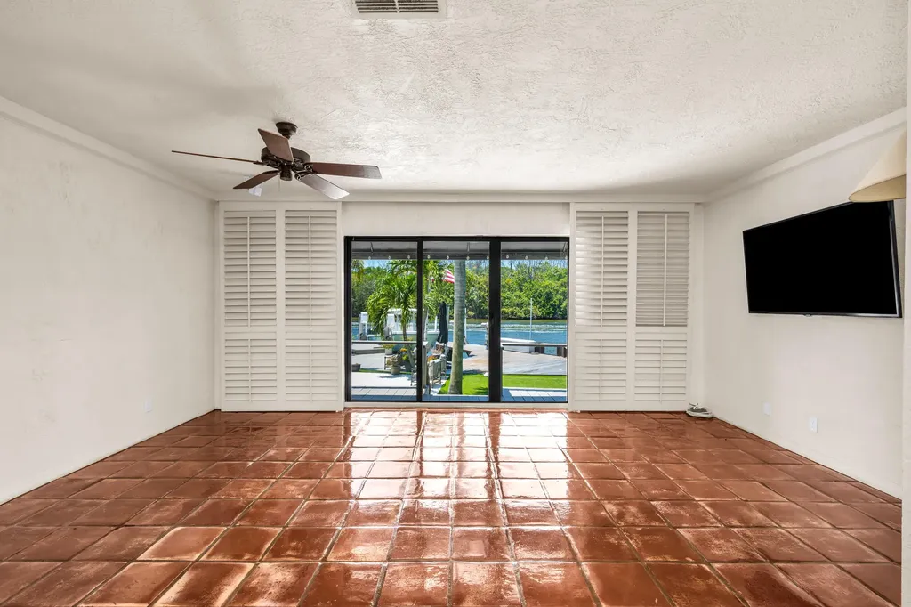 641 NE 19th Avenue Deerfield Beach FL 33441