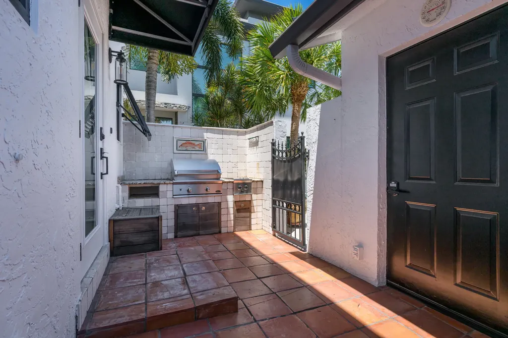 641 NE 19th Avenue Deerfield Beach FL 33441