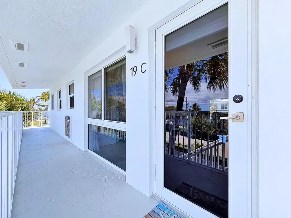 1043 Hillsboro Mile Hillsboro Beach FL 33062