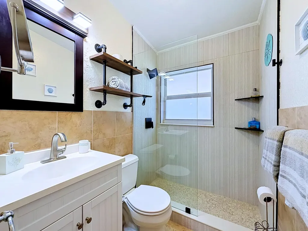 1043 Hillsboro Mile Hillsboro Beach FL 33062