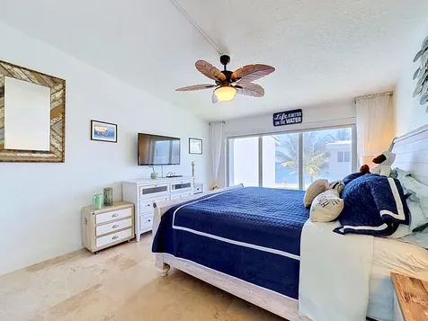 1043 Hillsboro Mile Hillsboro Beach FL 33062
