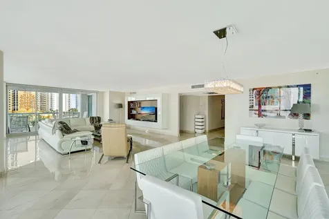 16400 Collins Avenue Sunny Isles Beach FL 33160
