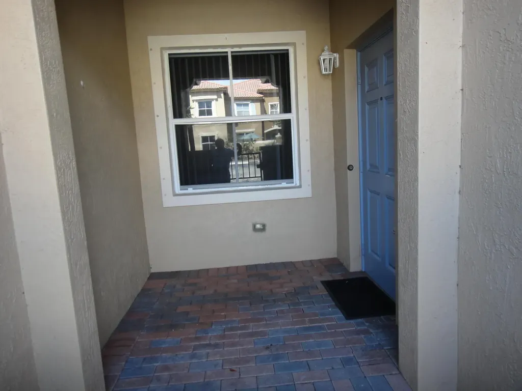 2912 Hidden Hills Road West Palm Beach FL 33411
