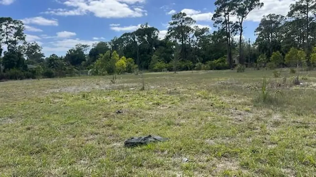 0000 168th Trail N The Acreage FL 33470