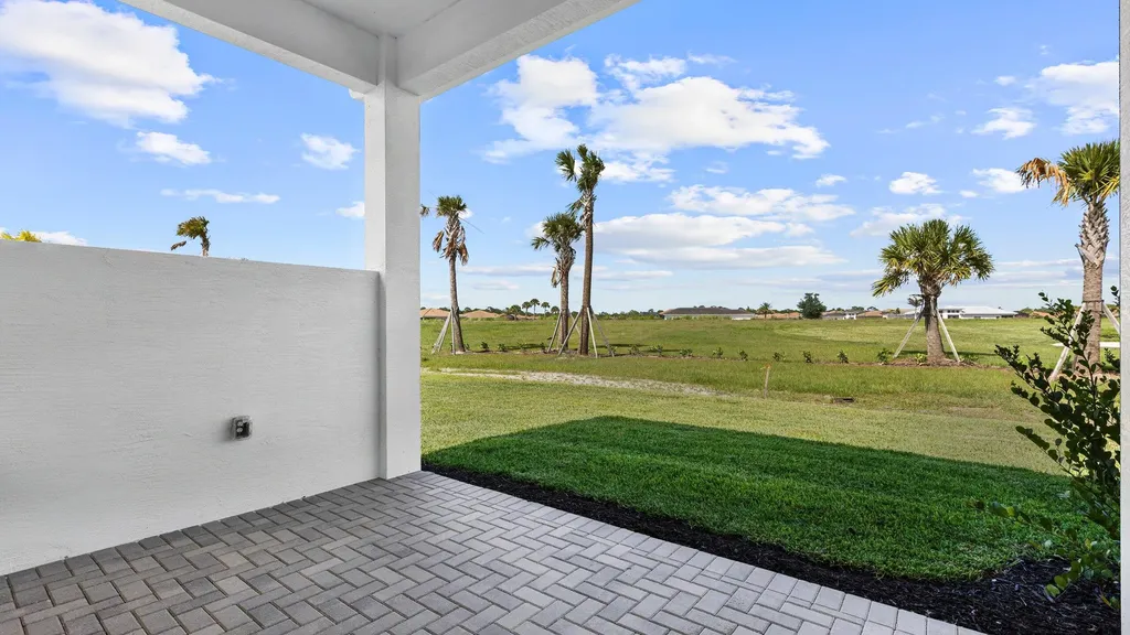 7999 SW Andrea Way Port St Lucie FL 34987