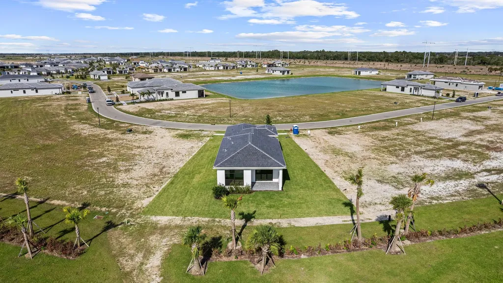 7999 SW Andrea Way Port St Lucie FL 34987