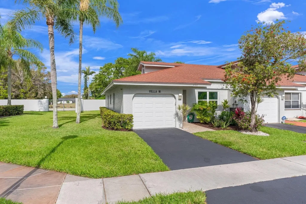 6702 N Pine Island Road Tamarac FL 33321