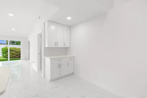 6702 N Pine Island Road Tamarac FL 33321