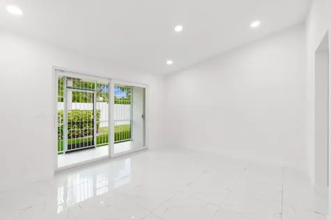 6702 N Pine Island Road Tamarac FL 33321