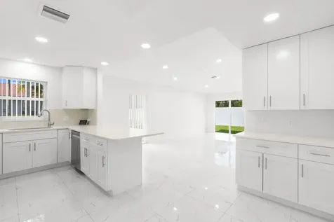 6702 N Pine Island Road Tamarac FL 33321