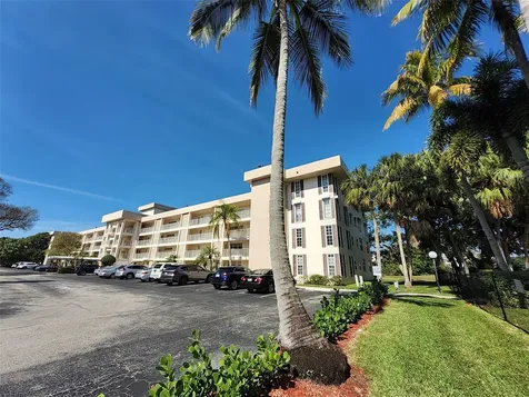 3151 S Palm Aire Drive Pompano Beach FL 33069