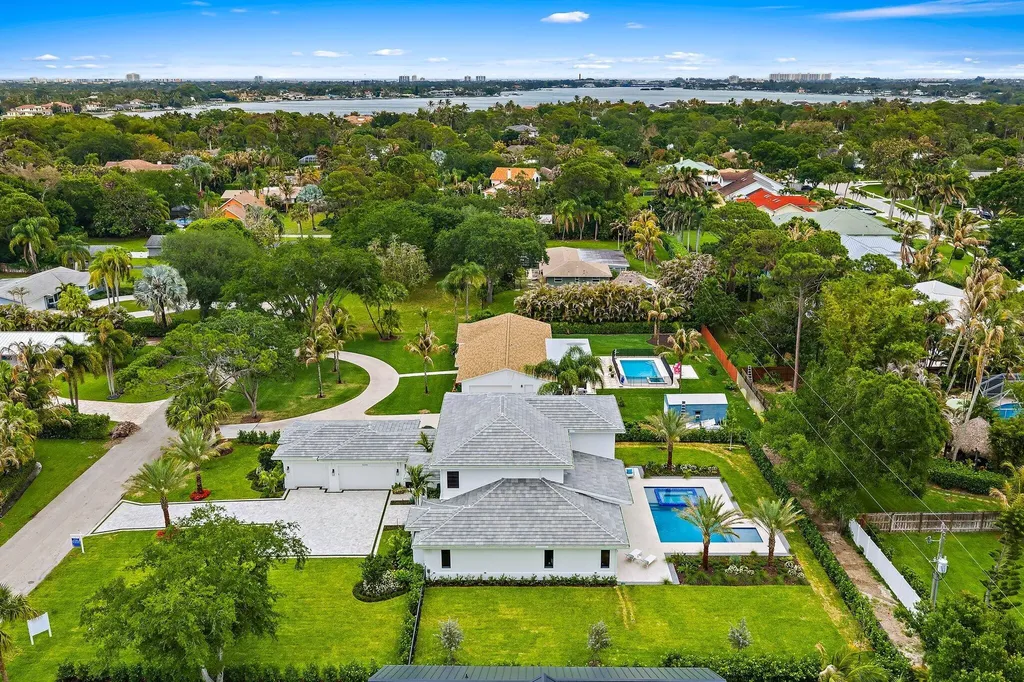 5634 Shirley Drive Jupiter FL 33458