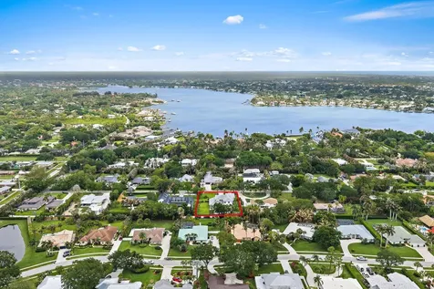 5634 Shirley Drive Jupiter FL 33458